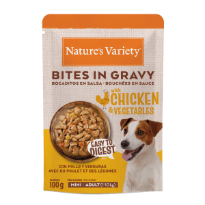 NATURE´S VARIETY DOG BOCADITOS EN SALSA CON POLLO Y VERDURAS 100GR